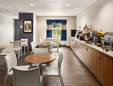 Hotel Microtel & By Wyndham 3*